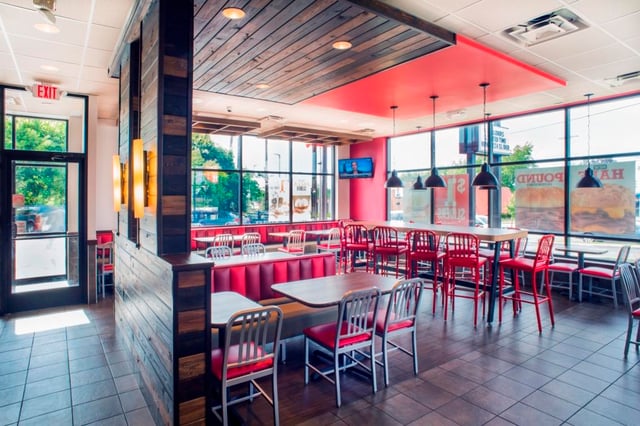 Arbys Interior Boardman OH 3